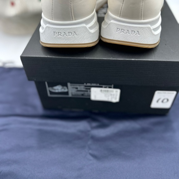 Men’s Prada triangle logo leather sneakers size 8 fits 9 US made in Italy - Picture 10 of 12